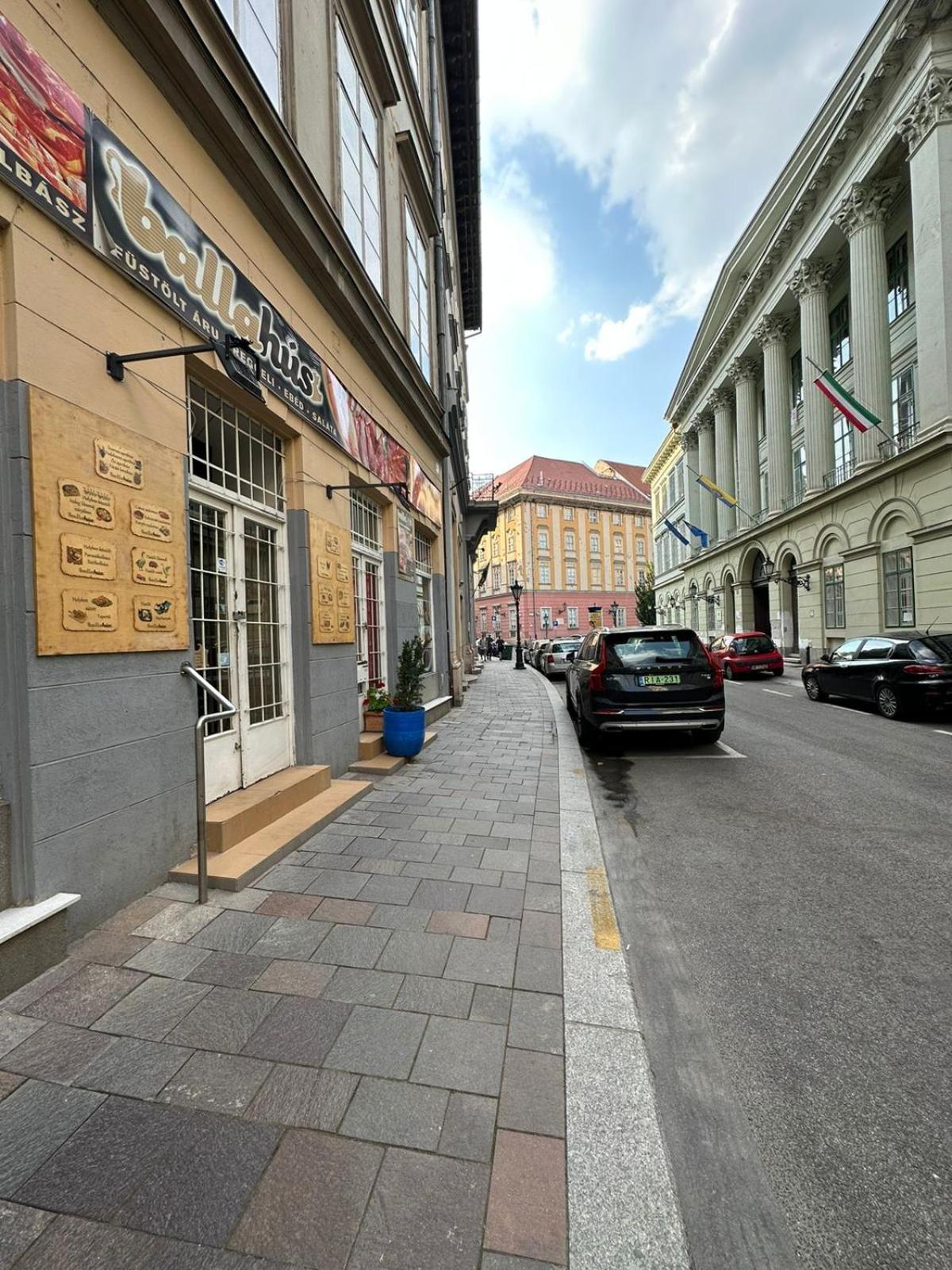 Chocolate In The Hearth Of Budapest Apartamento Exterior foto